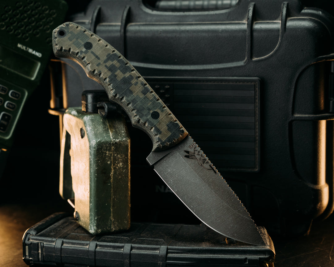 Cav-Breacher- Navy S.E.A.L AOR2 Cammie Micarta, CF Pins, Flat Textured Grip