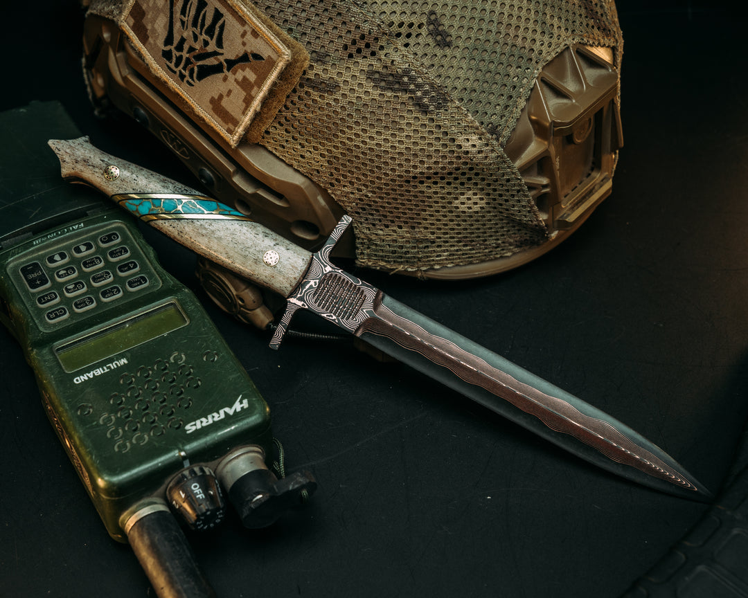 V-42 Dagger- Baker Forge Raindrop Pattern CopperMai- CO Elk, Black G10 and Brass Pin Striping, Turquoise with Gold Web Tru-stone Split, Mosaic Pins, Smooth Grip