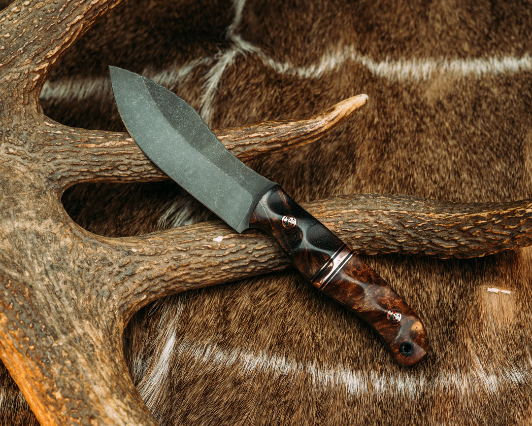 Skinner Jr- Hawaiian Curly Koa, Black G10 and Copper Split, Patriot Mosaic Pins, CF Pins, Textured Grip