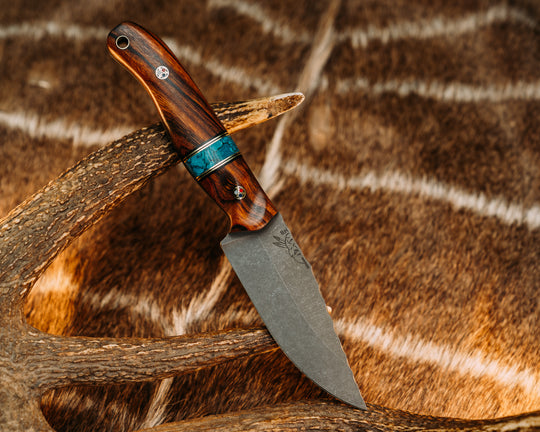 Crow Jr- Desert Ironwood, Black G10 and Brass Pin Striping, Chrysocolla Tru-stone Split, Patriot Mosaic Pins, Brass Lanyard Pin, Contoured Grip