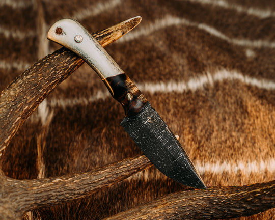 Cav Jr- Vegas Forge Dot Matrix Damascus- Hawaiian Curly Koa, Copper Split, Mosaic Pins, Copper Lanyard Pin, Contoured Grip