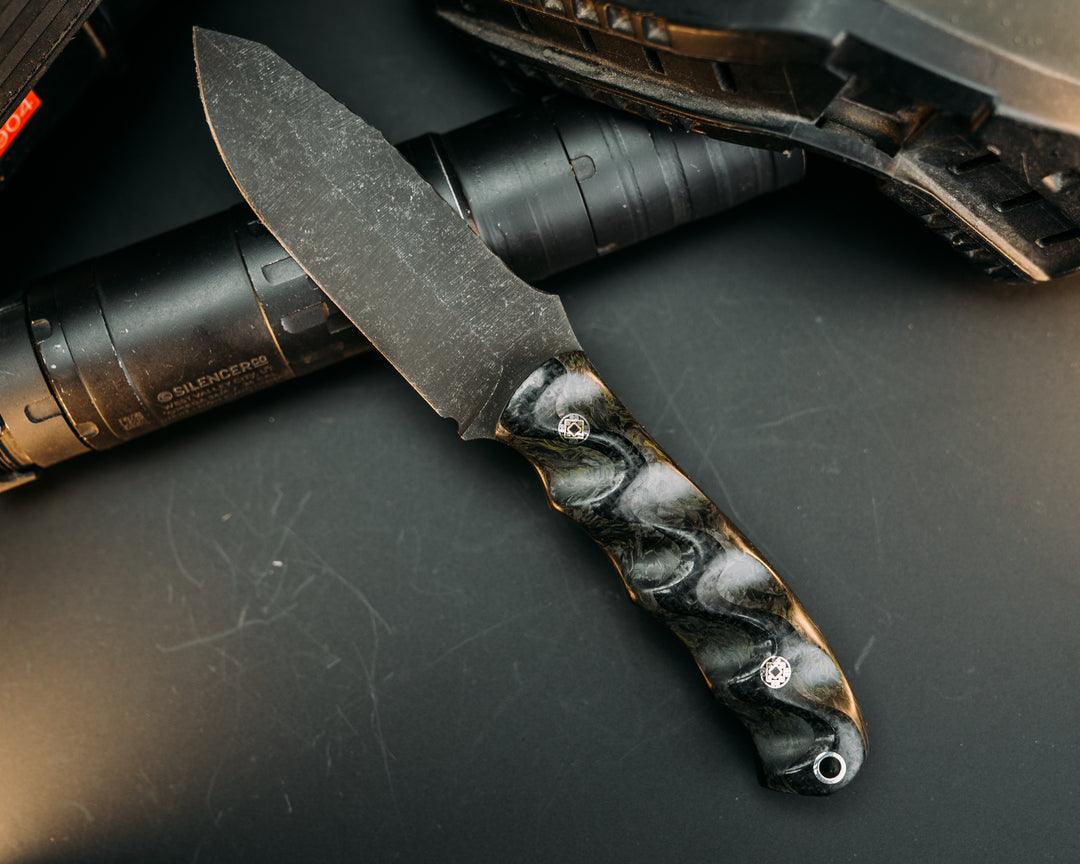 Disaster Jr- Black Burlap Micarta Over Green Dark Matter Carbon, Mosaic Pins, Aluminum Lanyard Pin, Textured Grip