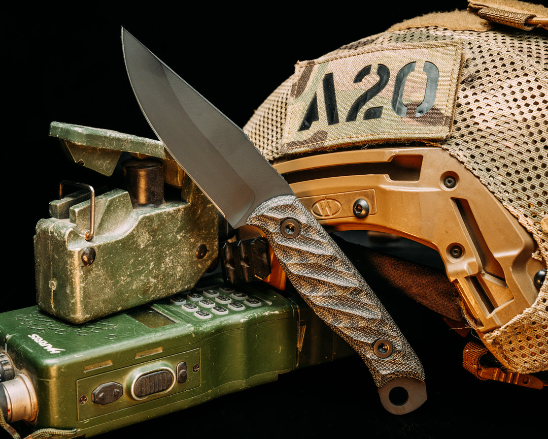 Crow Jr - OD Green / Black Canvas Micarta, Armor Black Cerakote, Allen Bolts, Textured grip