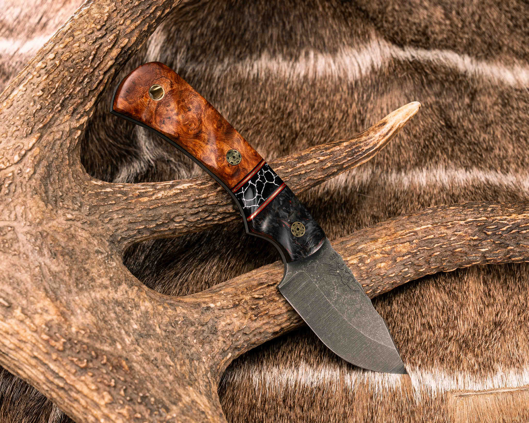 Beef Harpoon- Red Dark Matter Carbon, Black G10, Cherry G10 and Brass Pin Striping, Black with White Web Tru-stone Split, Amboyna Burl, Mosaic Pins, Brass Lanyard Pin, Textured Grip