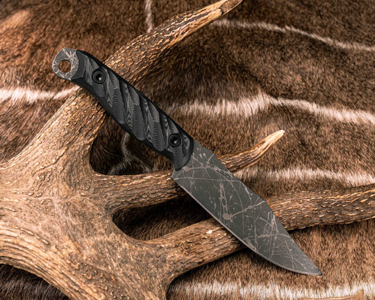 Crow Scout - Black Dunes Carbon, Allen Bolts, Textured Grip