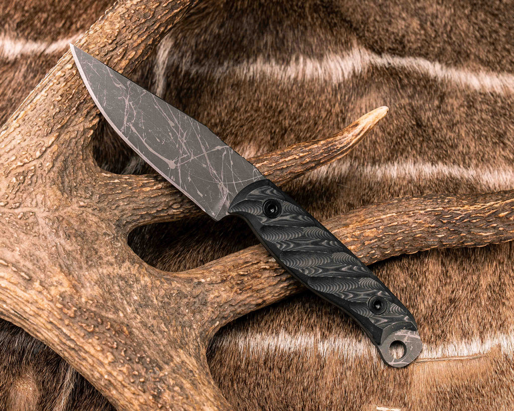 Crow Jr- Black Dunes Carbon, Allen Bolts, Textured Grip