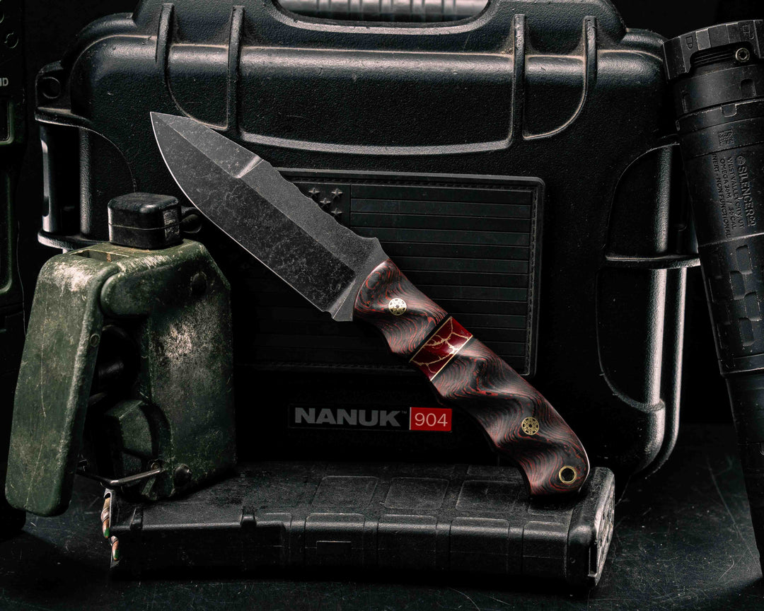 Disaster Jr Gen 3- Lava Flow Fat Carbon, Black G10 and Brass Pin Striping, Red with Gold Web Tru-stone Split, Mosaic Pins, Brass Lanyard Pin, Textured Grip