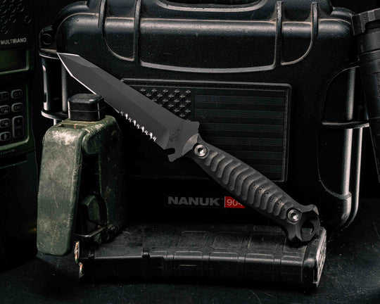Dive Knife - Black Dunes Carbon, Armor Black Cerakote, Allen Bolts, Iron Grip