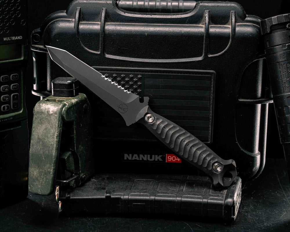 Dive Knife - Black Dunes Carbon, Armor Black Cerakote, Allen Bolts, Iron Grip