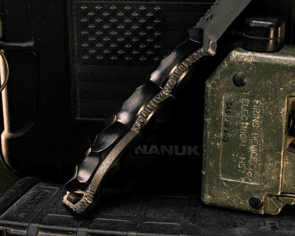 The Sabot- 2x2 Twill Carbon, Glow Mosaic Pin, Hidden Pin in Tang, Compound Grind, Textured Grip