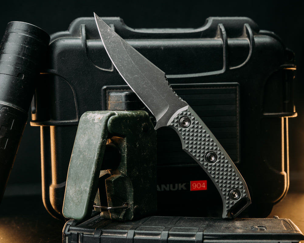 Tosahwi- Grey w/ Red Liner G10, Allen Bolts, Textured Grip