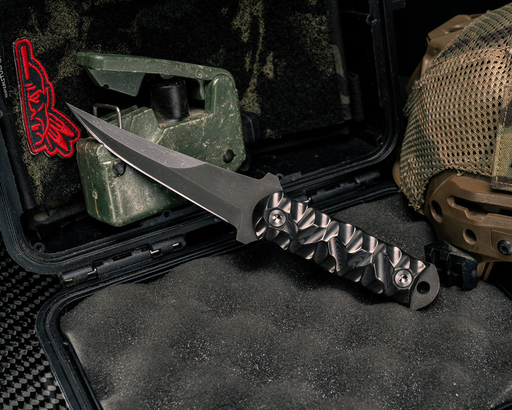 Combat Filet- Black Dunes Carbon Fiber, Ti Allen Bolts, Textured Grip