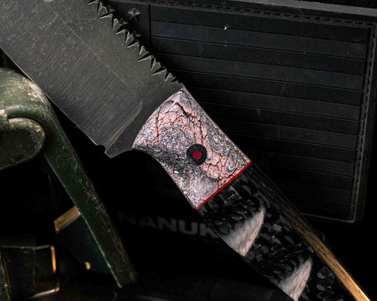 Hog Hunt Jr- Kenworth Dragon ScaleFordite, Cherry G10 Split, Mosaic Pins, Textured Grip, Old School Rock Work
