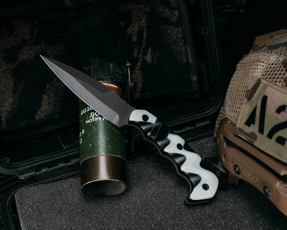 4" HUMINT- White G10 Over Black G10, Black G10 and OD Green G10 Split, CF Pins, CF Lanyard Pin, Textured Grip