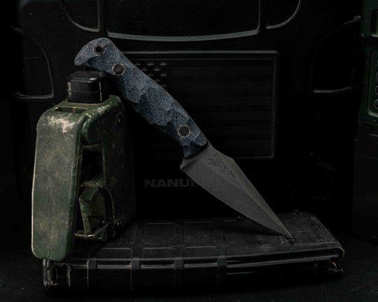 Gulo Gulo- Midnight Black Jute Micarta, CF Pins, CF Lanyard Pin, Textured Grip