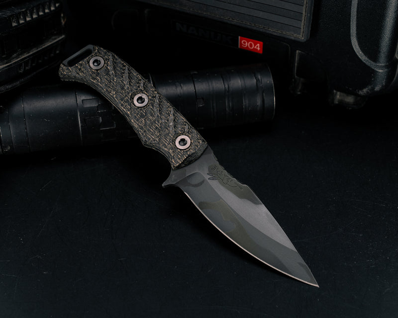Ishi- Black Burlap Micarta, Black Multicam, Allen Bolts, Textured Grip