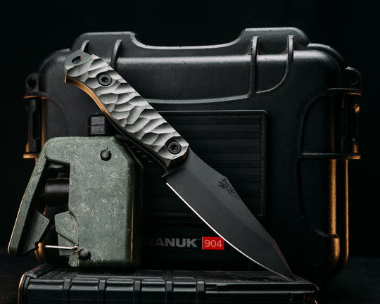 Field Knife- Grey G10, Armor Black Cerakote, Allen Bolts, Textured Grip