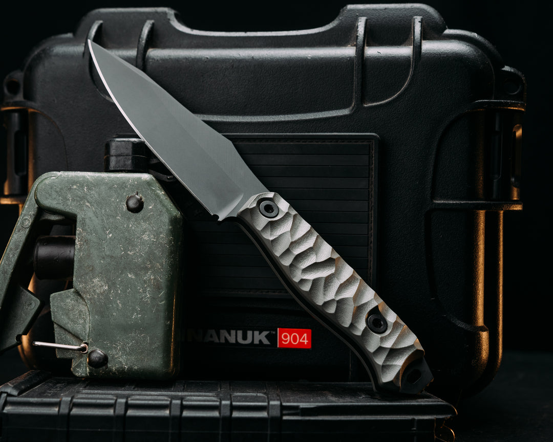 Field Knife- Grey G10, Armor Black Cerakote, Allen Bolts, Textured Grip
