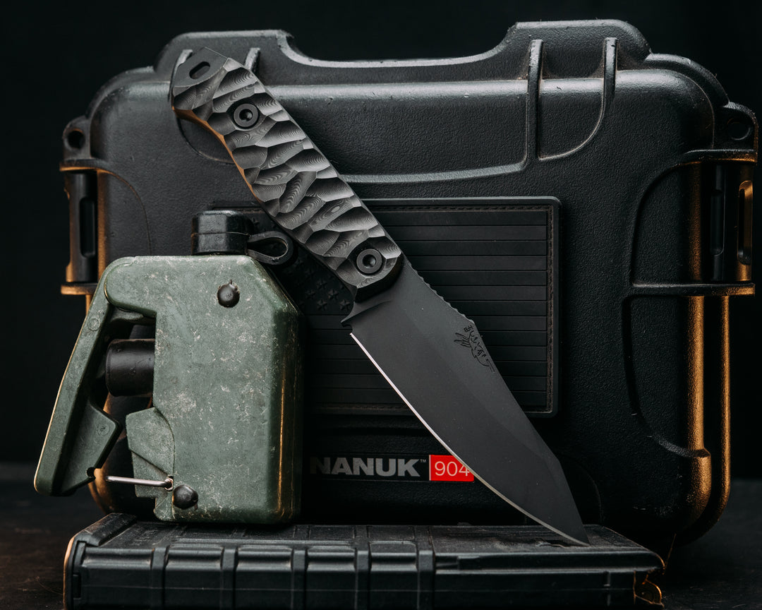 Field Knife- Black Dunes Carbon, Armor Black Cerakote, Allen Bolts, Textured Grip