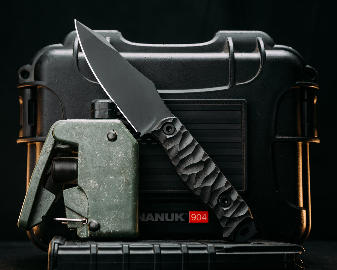 Field Knife- Black Dunes Carbon, Armor Black Cerakote, Allen Bolts, Textured Grip