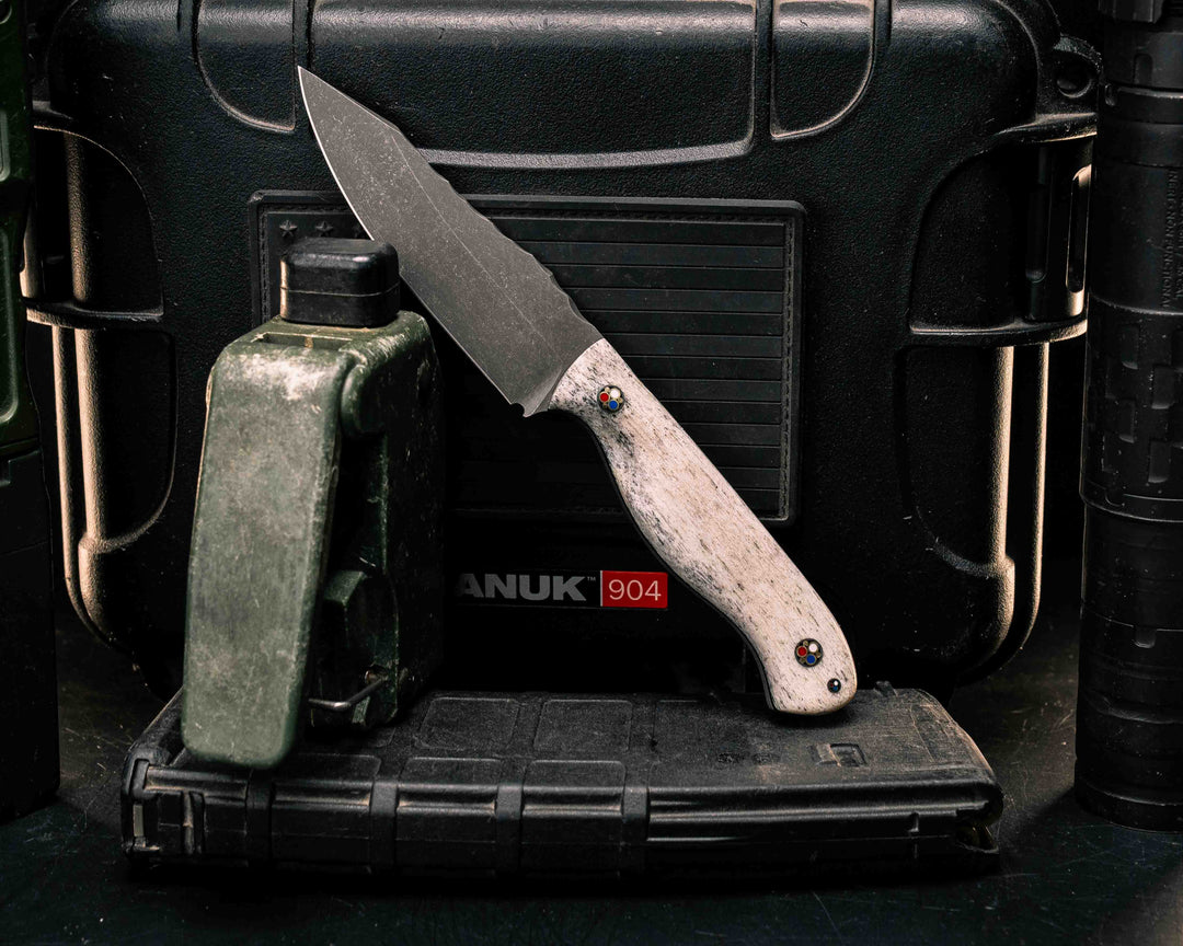 Field Knife Jr- Elk Antler, Patriot Mosaic Pins, Textured Grip