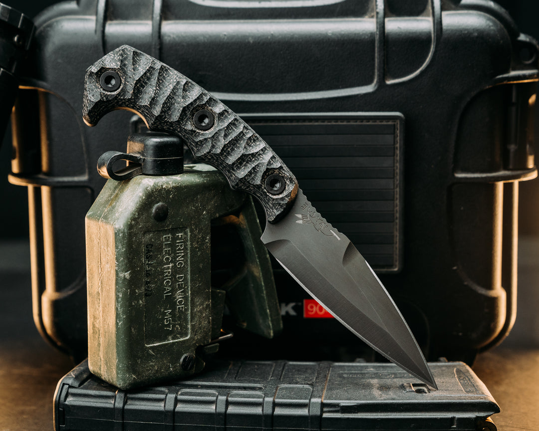 4" HUMINT - Black Burlap Micarta, Allen Bolts, Textured Grip