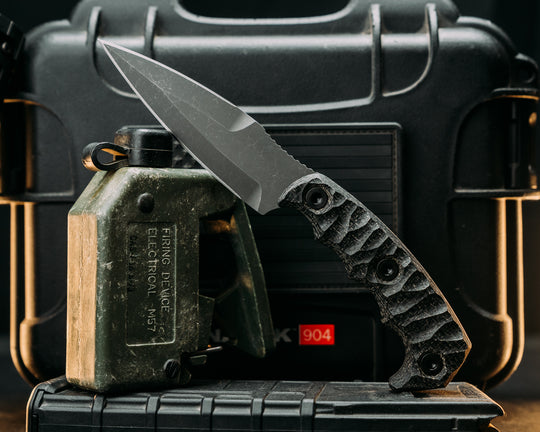 4" HUMINT - Black Burlap Micarta, Allen Bolts, Textured Grip