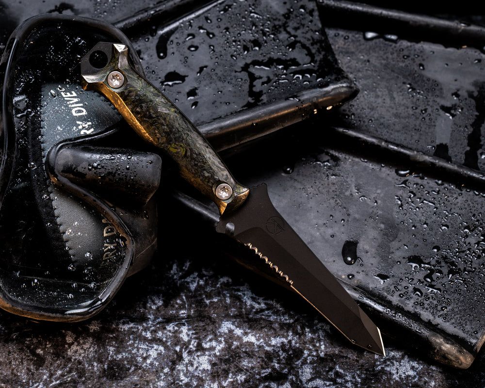 Dive Knife Tanto- Green Dark Matter Carbon, Armor Black Cerakote, Ti Torx Bolts, Textured Grip