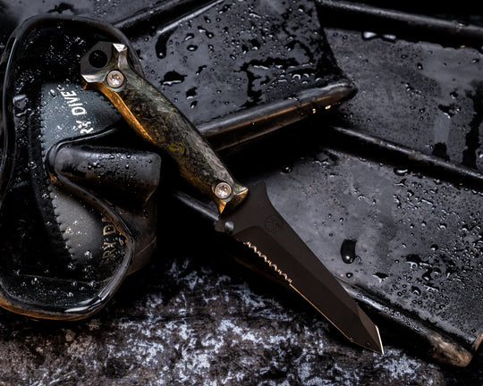 Dive Knife Tanto- Green Dark Matter Carbon, Armor Black Cerakote, Ti Torx Bolts, Textured Grip