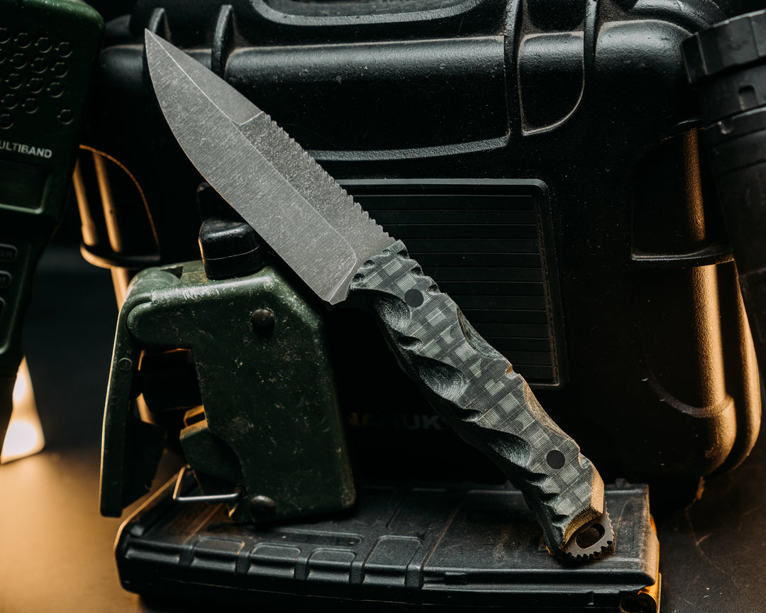 Hog Hunt- Desert Night Camo Canvas Micarta, CF Pins, Textured Grip