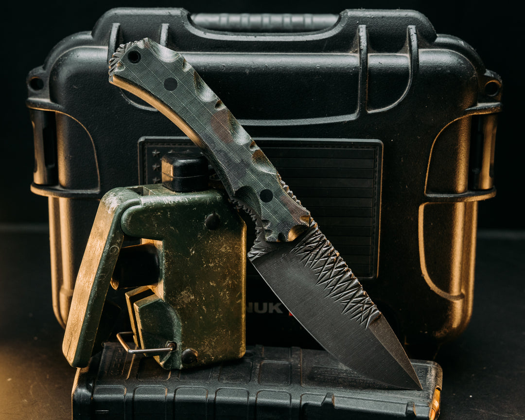 Cavner- 1996 Retired German Flecktarn Service Cammie Micarta, CF Pins, Textured Grip