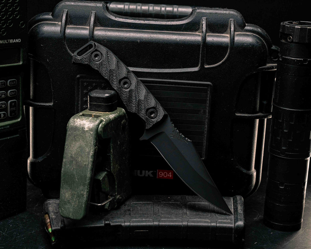 Tosahwi- Black Canvas Micarta, Armor Black Cerakote, Allen Bolts, Textured Grip
