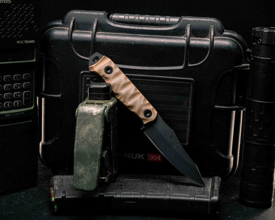 Field Knife Jr- Ghost and Coyote G10, Armor Black Cerakote, Allen Bolts, Textured Grip