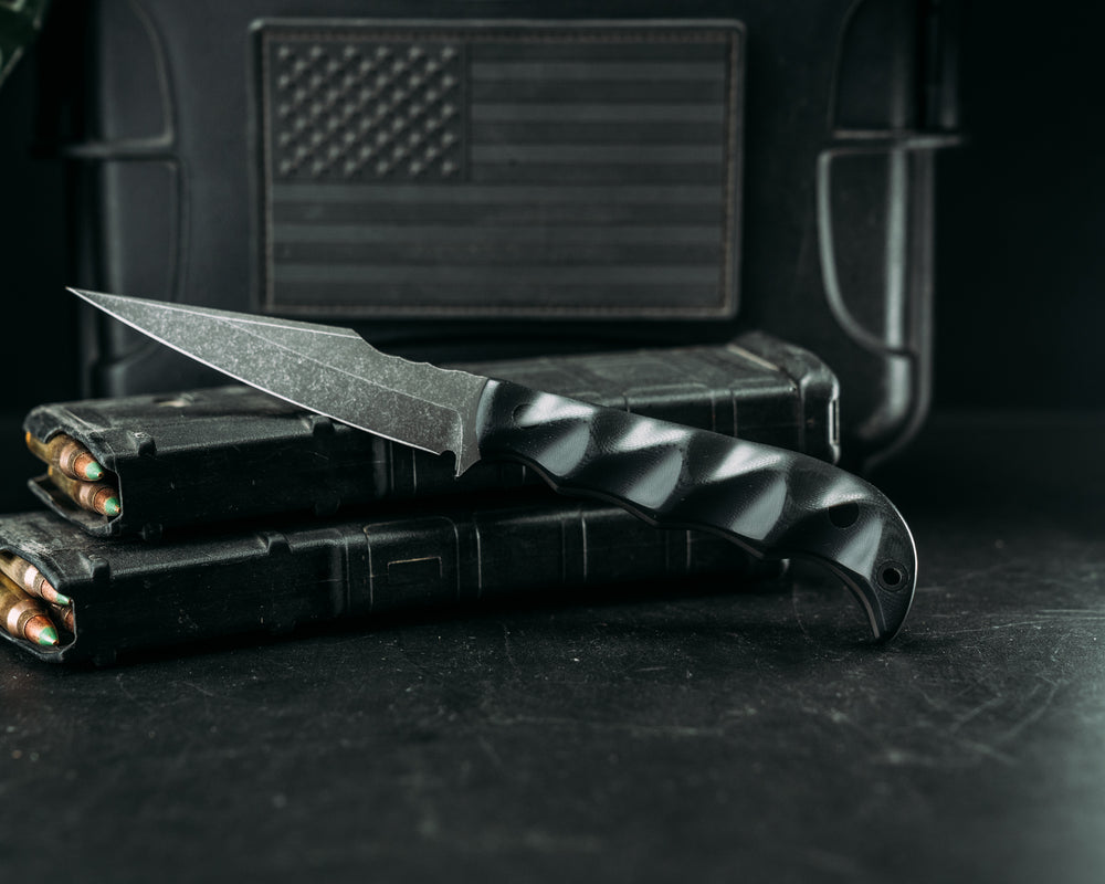 Senator - Slate Gray G10, CF Pins, CF Lanyard Pin, Textured Grip