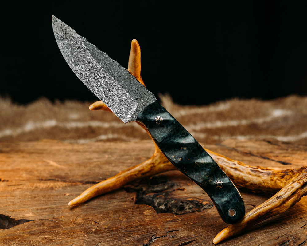 Crow Jr- Dyed Black Ash, Mosaic Pins, Textured Grip.