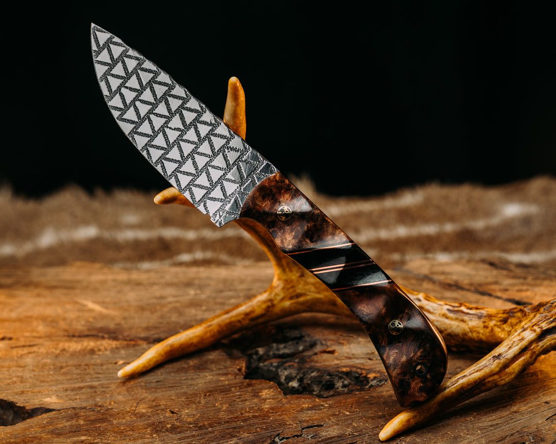Cavner- Mahogany, Black G10 & Copper Pin Striping, Black Canvas Micarta Splits, Mosaic Pins, CF Lanyard Pin, Textured Grip.