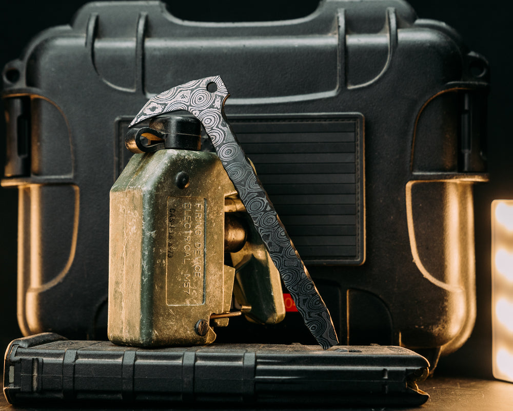 Mini Pry Bar- Baker Forge Raindrop Damascus