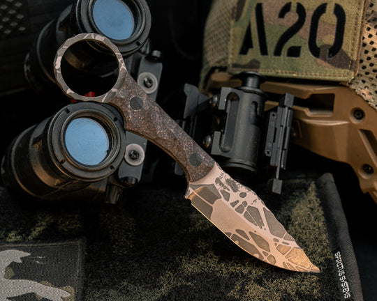 Jaq- Bison Jute Micarta, CF Pins, Textured Grip