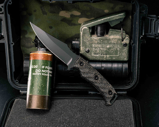 Tosahwi - Black Burlap Micarta, Armor Black Cerakote, Allen Bolts, Textured Grip