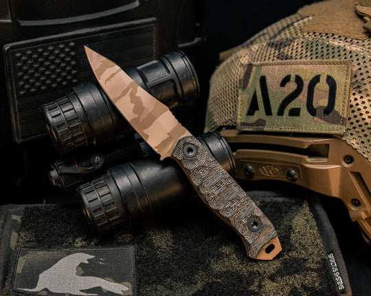 Field Knife Jr- Black Canvas Micarta, Desert Tiger Stripe Camo Cerakote, Allen Bolts, Textured Grip