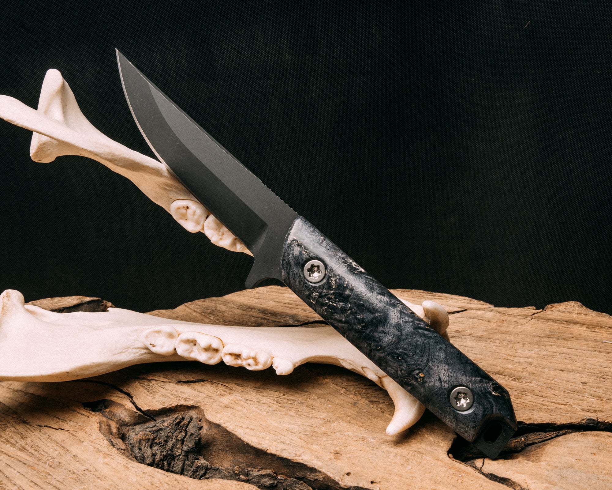 Kwaiken FC- Dyed Buckeye Burl, Armor black cerakote, Ti torx bolts, smooth grip