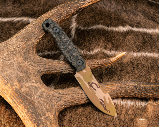 Skinner Jr - Black Canvas Micarta, Arid Multicam Cerakote, Allen Bolts, Textured Grip