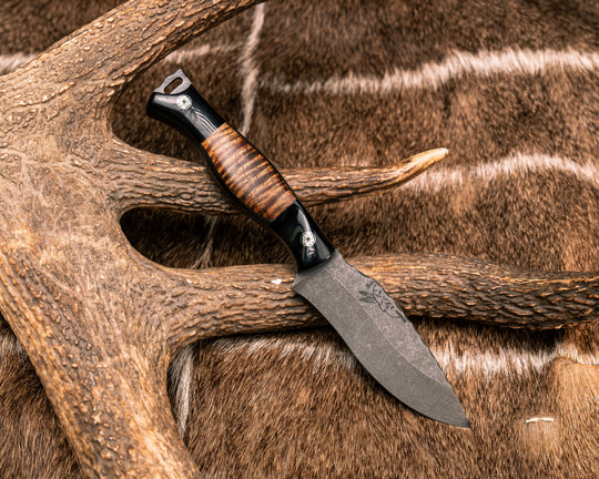 The 86'- Bison Horn, Hawiian Curly Koa, Natural Micarta Liner, Mosaic Pins, Smooth Grip
