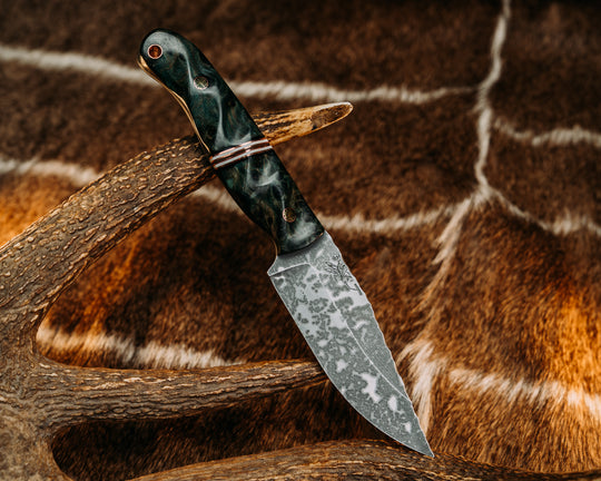 Crow Jr - Dyed Redwood, Black & Ivory G10 w/ Copper Pin Striping, Mosaic Pins, Textured Grip.