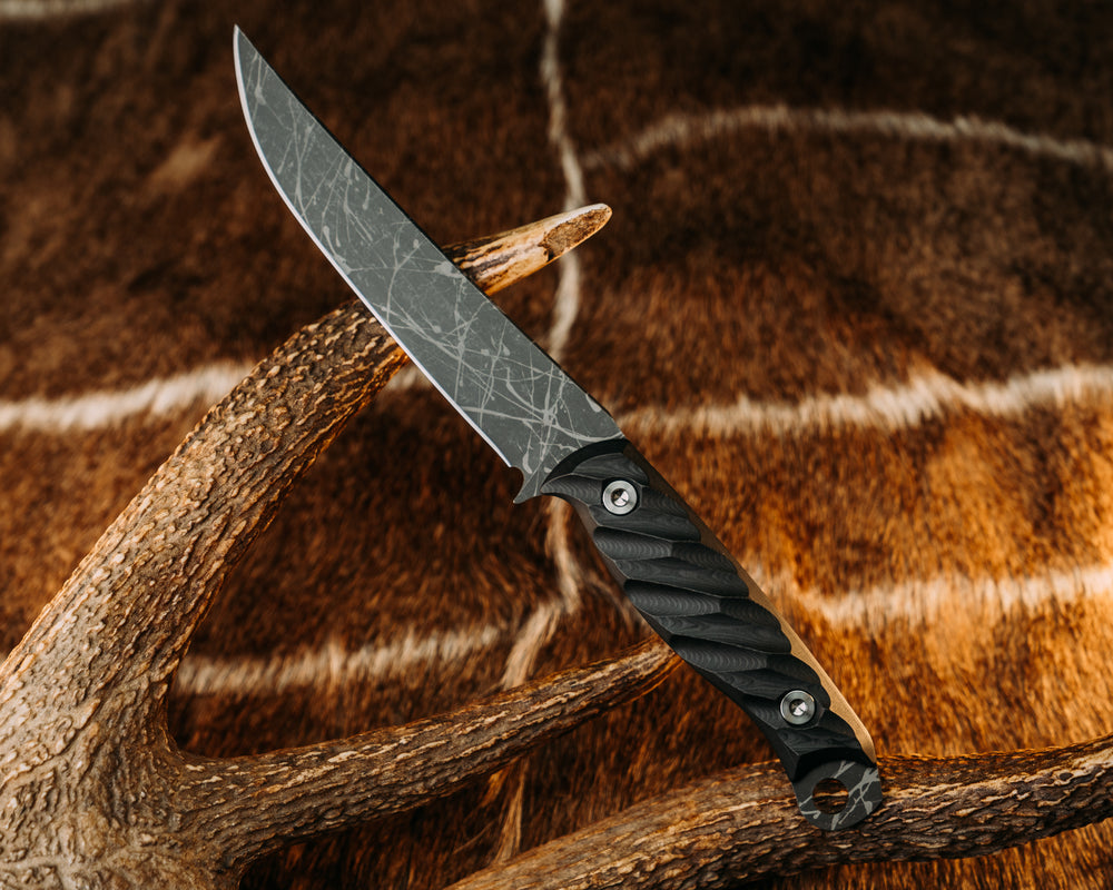 Crow Breakdown- Black Dunes Carbon, Ti Torx Bolts, Textured Grip