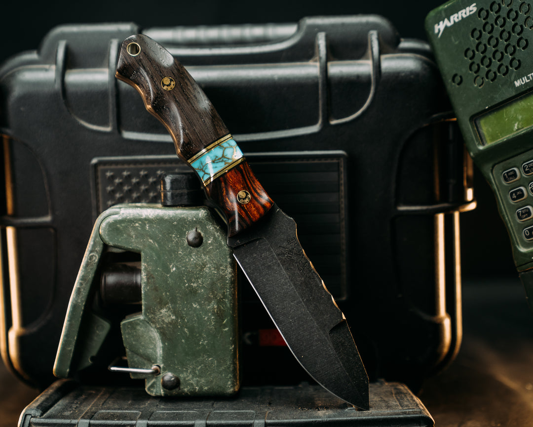 Disaster Jr Gen 3 (.21") - Desert Ironwood, Black G10 & Brass Pin Striping, Turquoise w/ Gold web Split, Ancient Bog Oak, Mosaic Pins, Brass Lanyard Pin, Textured Grip.