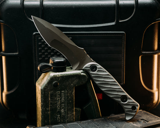 Extremis MK1 - Grey G10, OD Green Cerakote, Allen Bolts, Hollow Lanyard Hole, Textured Grip