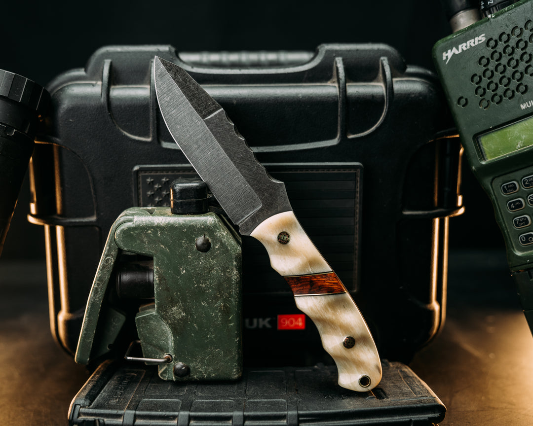 Disaster Jr Gen 3 (.21") - Giraffe Bone, Black G10 & Brass Pin Striping, Desert ironwood Split, Mosaic Pins, Brass Lanyard Pin, Textured Grip.