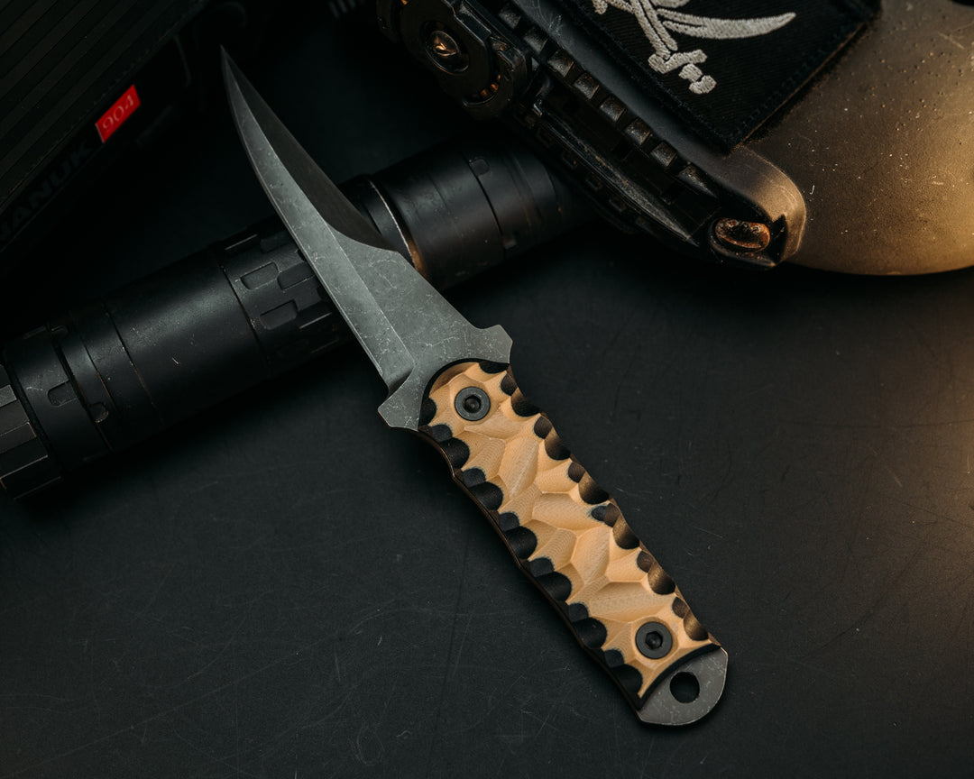 Combat Filet - Coyote & Black G10, Allen Bolts, Chaos Grip