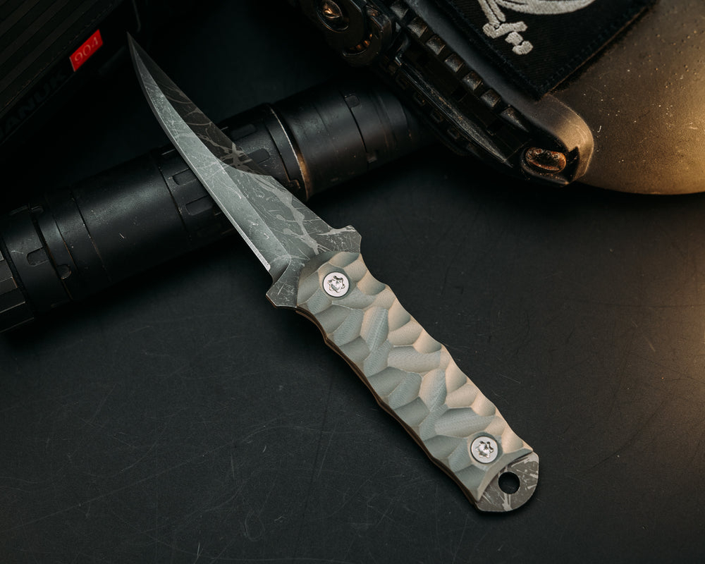 Combat Filet - Gray G10, Allen Bolts, Chaos Grip, splashed acid etch,